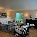 Sjarmerende Hus I Havgapet I Selje Ferienhaus *