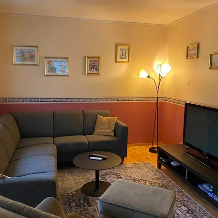 Sjarmerende Hus I Havgapet I Selje